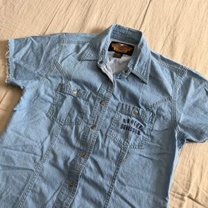 Harley-Davidson Metal Button-Up Light Blue Denim Shirt Size XS Pockets Biker